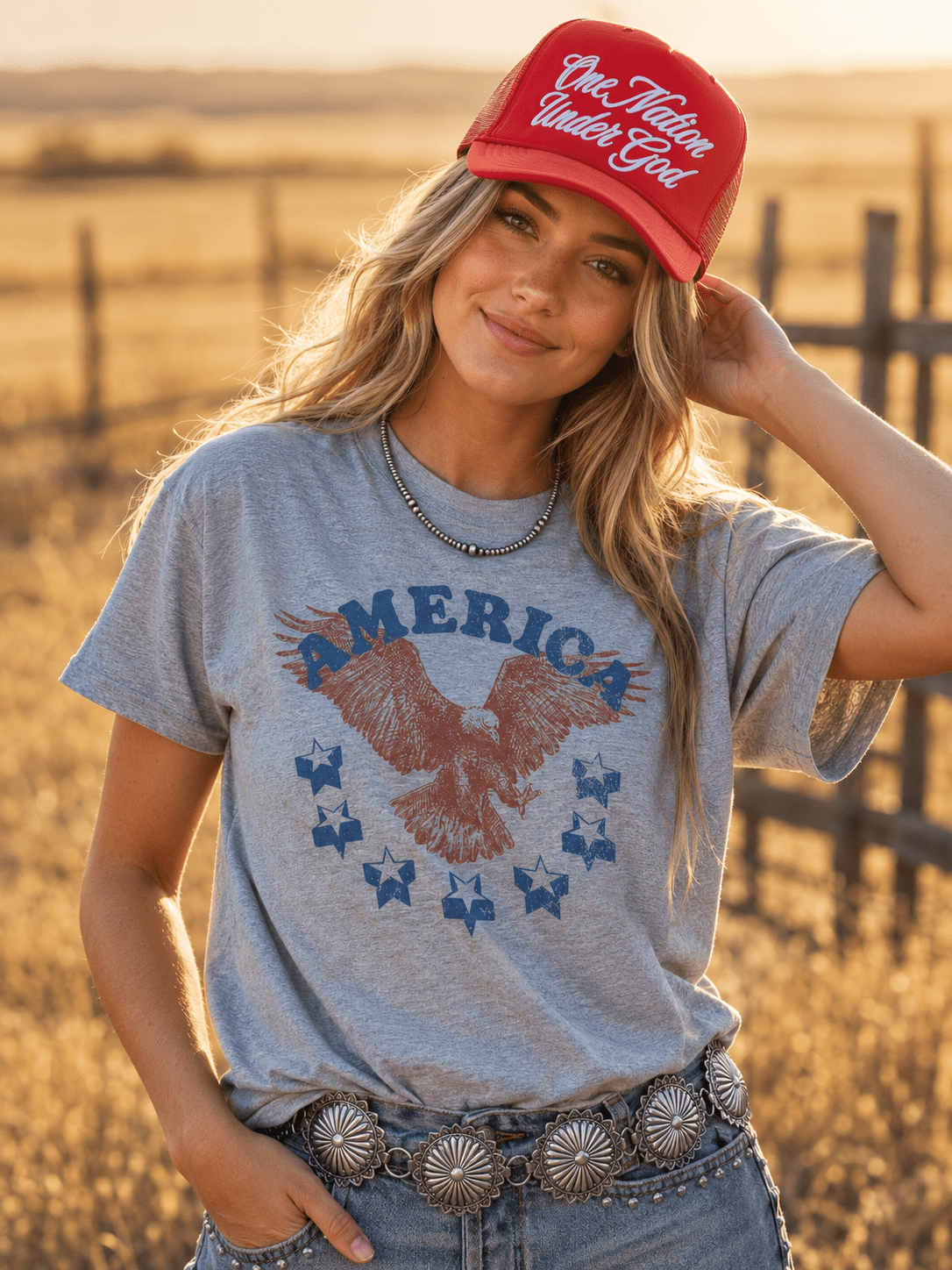 America Patriotic Eagle Graphic TeeLight Heather GreyS