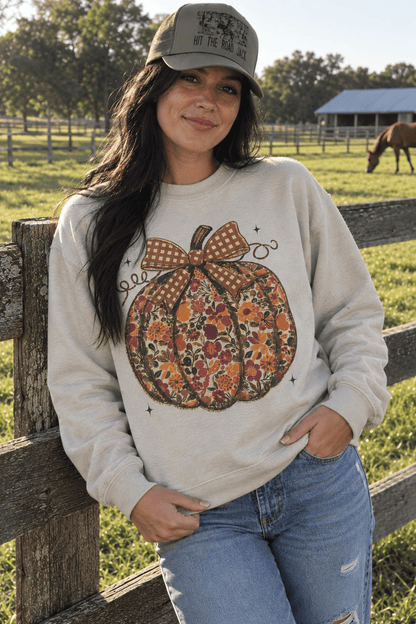 Floral Bow Pumpkin Graphic Sweatshirt in Sand