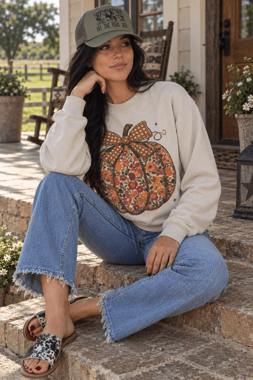 Floral Bow Pumpkin Graphic Sweatshirt in Sand