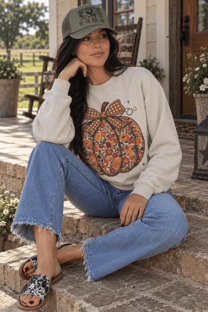 Floral Bow Pumpkin Graphic Sweatshirt in Sand