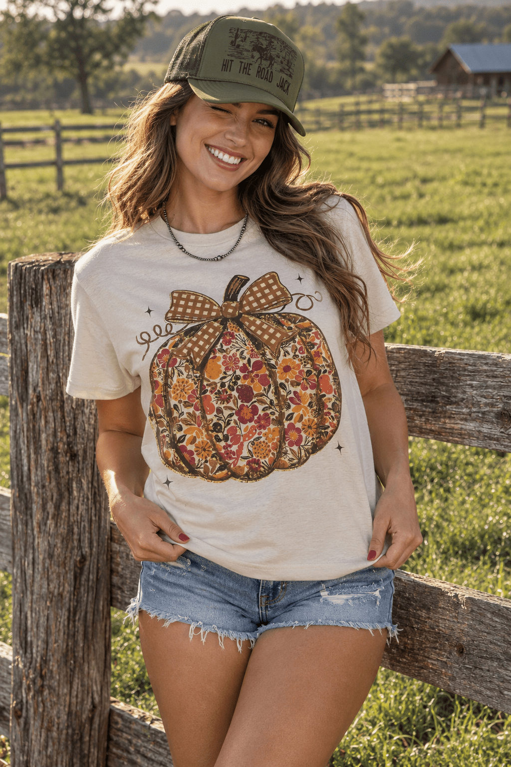 Floral Bow Pumpkin Graphic Tee in Cement