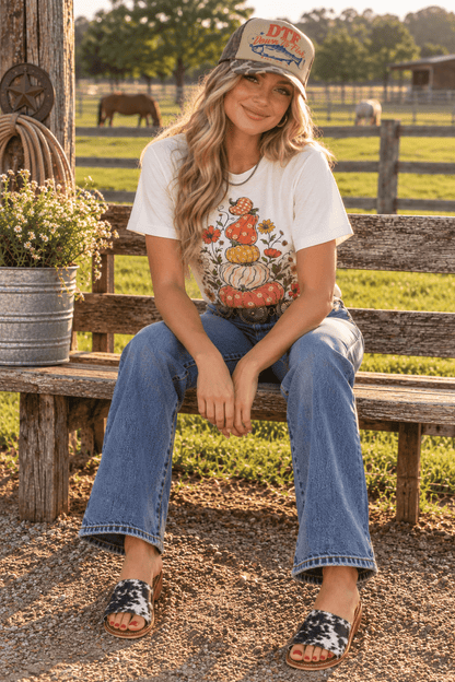 Floral Pumpkin Stack Graphic Tee in Natural
