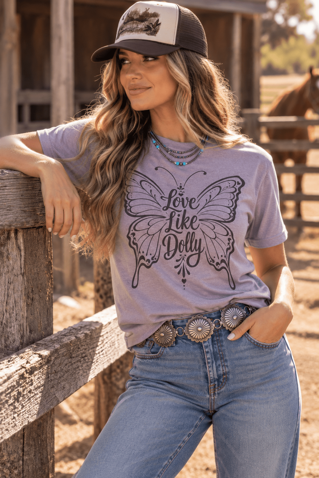 Love Like Dolly Butterfly Graphic Tee in Pebble