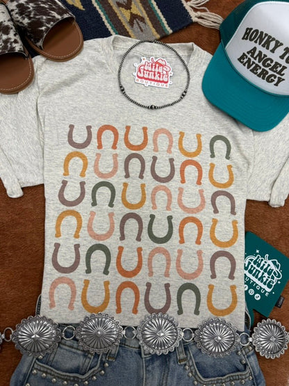Lucky Trails Horseshoe Graphic Tee in Heather Oatmeal