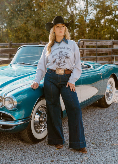 Saddle Oiled Raw Hem V - Neck GraphicAsh Grey - SweatshirtS