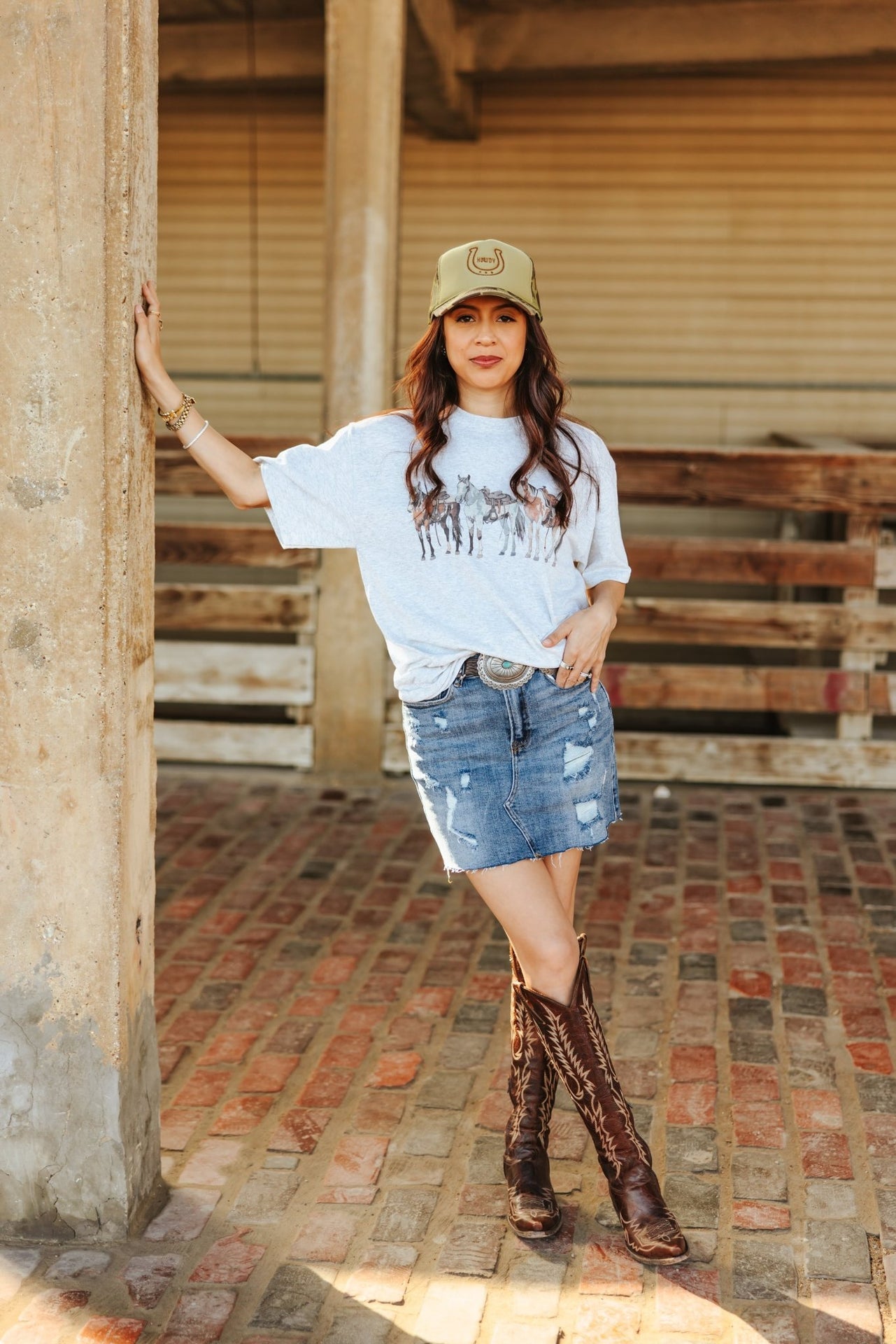 Saddled Horses Graphic TeeHeather OatmealS